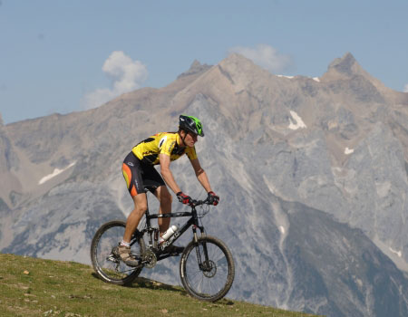 sommer mountainbike kappl familienurlaub im paznaun